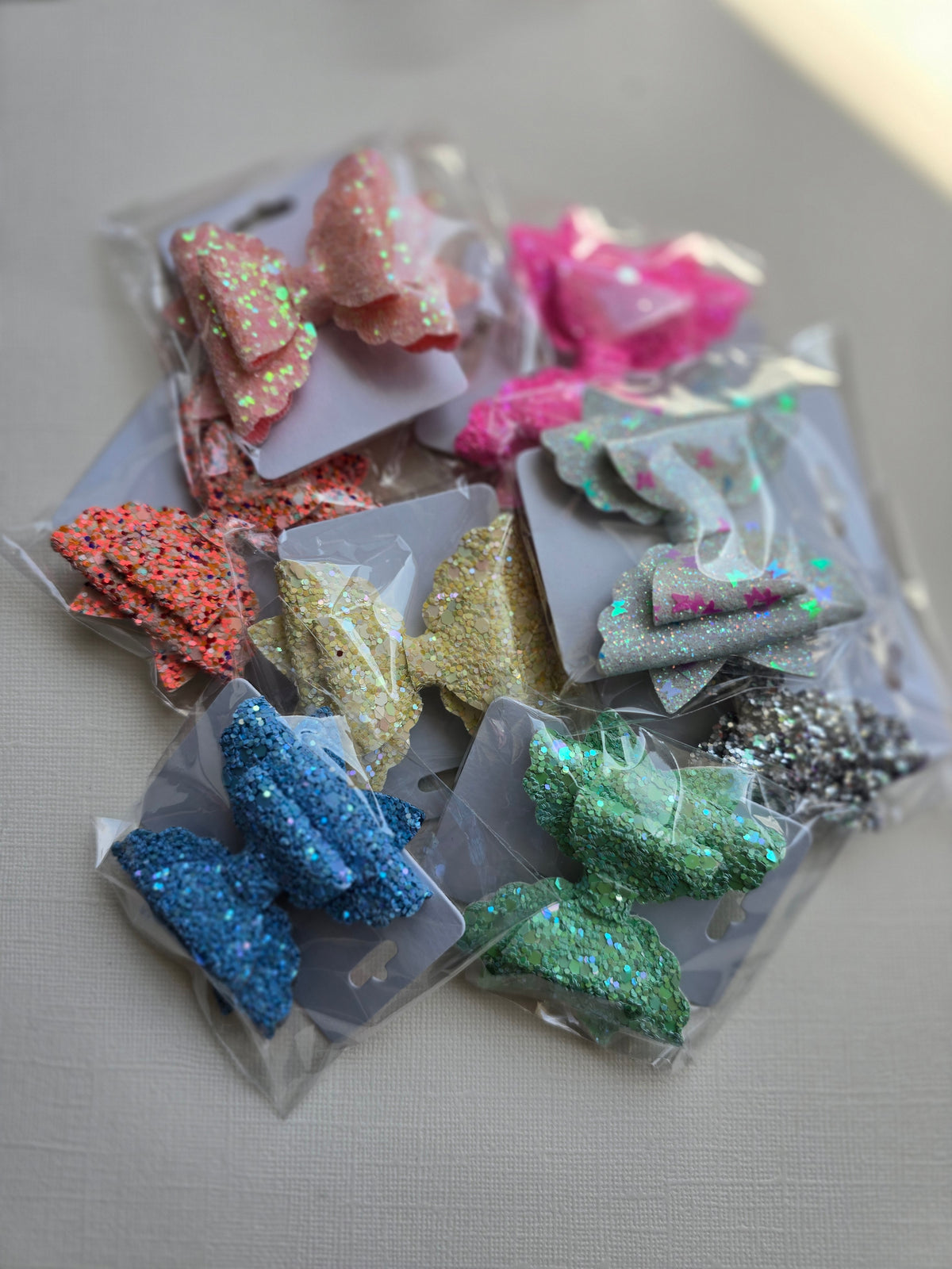 Scalloped Bow Mystery Grab